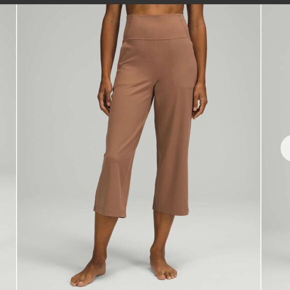 Lululemon Align Wide Leg Super-High-Rise Crop *23" size 20 - Picture 5 of 14